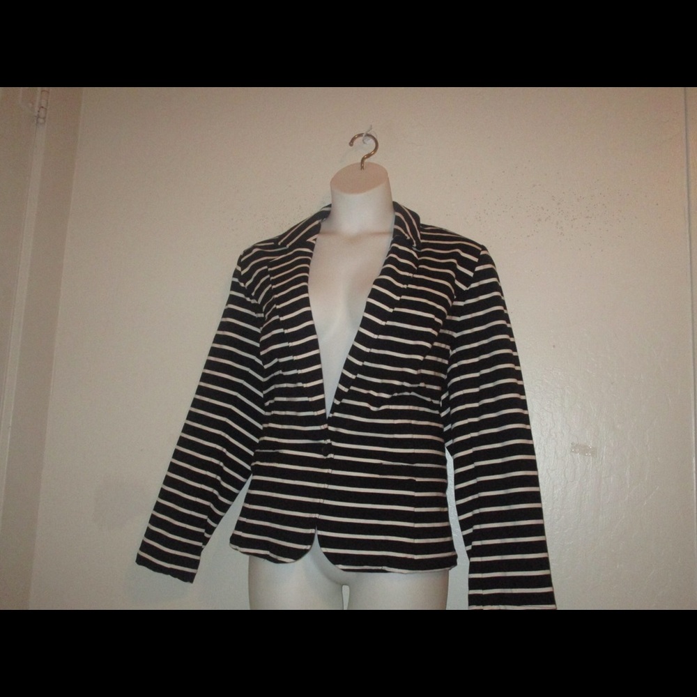 BLACK WHITE STRIPED BLAZER BY LANE BRYANT * 24 *